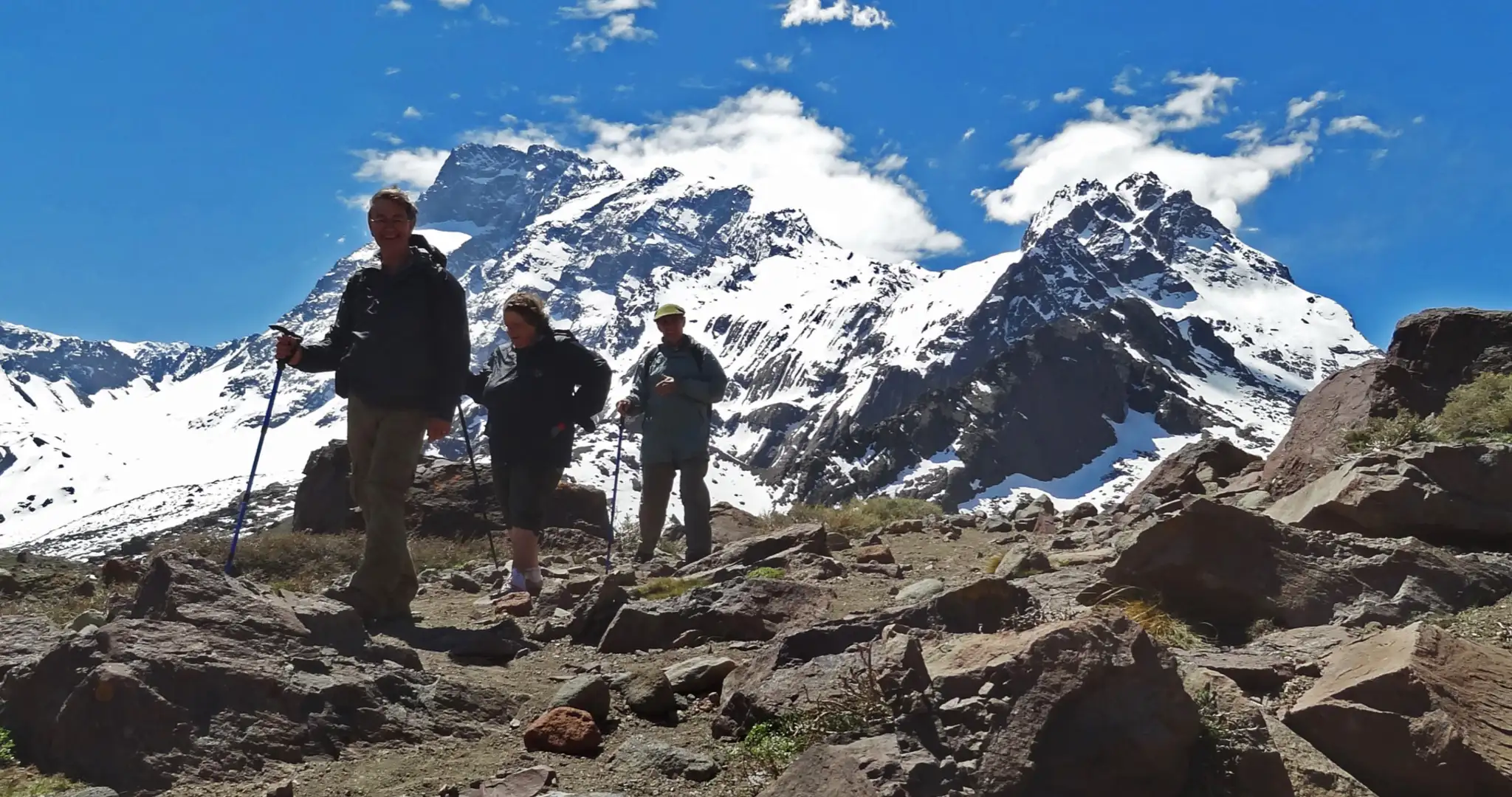 reservando-actividades-chile-santiago-caminata-volcan-termas-01