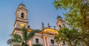 Vuelos de Santiago a Montevideo