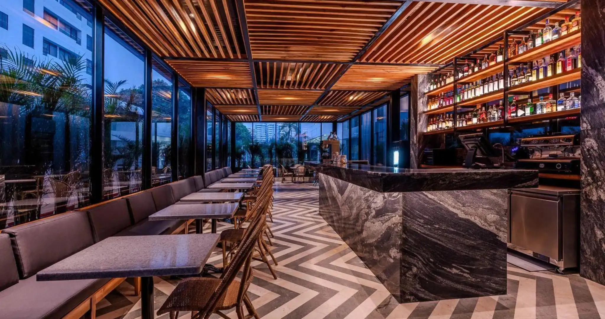 reservando-hoteles-colombia-cartagena-de-indias-oz-hotel-bar